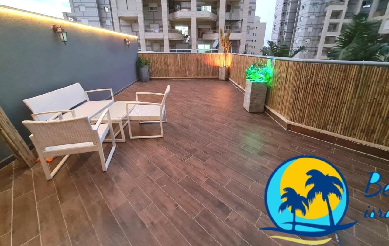 عسقلان Beach Suite Israel- Private Jacuzzi Garden Suite & Gym, 3 Min Walk To Beach ביץ סוייט ישראל- ג'קוזי פרטי בגינה 3 דקות הליכה לים וחדר כושר المظهر الخارجي الصورة
